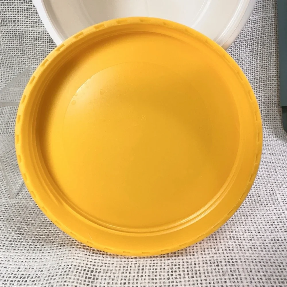 ROBB Yellow Gingham‎ Canister Pack 10105 Plastic Storage Container Lid USA